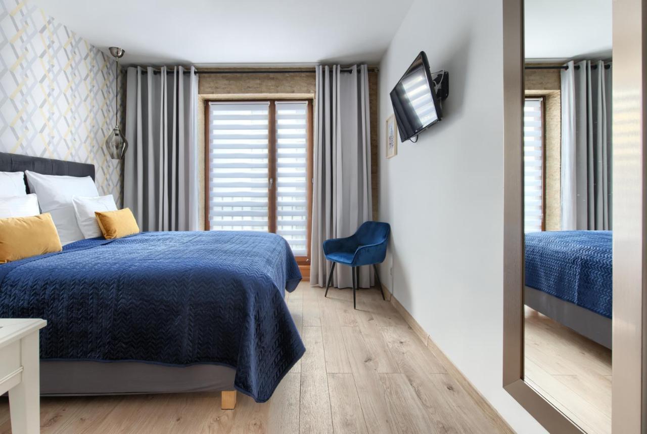 City Center Apartament Parking By Impero Познан Екстериор снимка